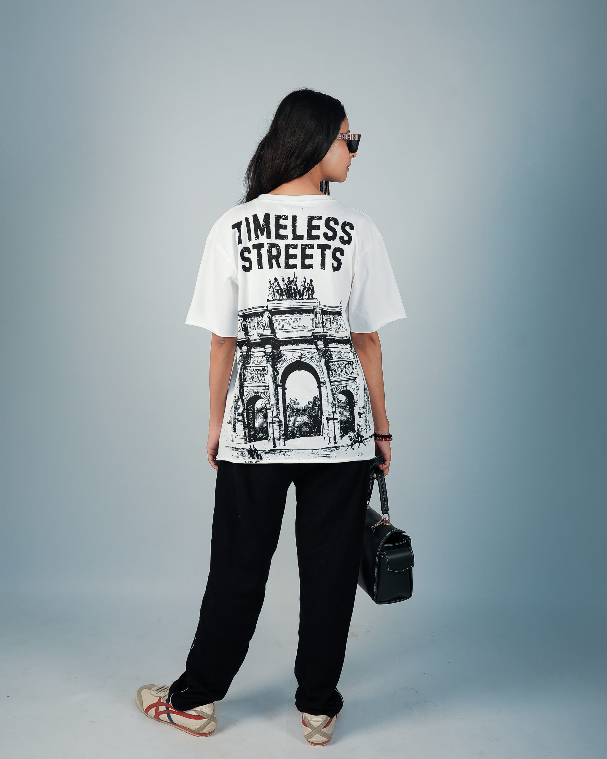 Timeless Streets Oversized - Image 5